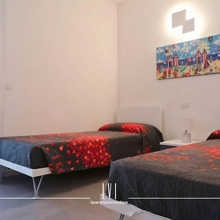 Wave - Private Garden & Pool Retreat Lido di Jesolo