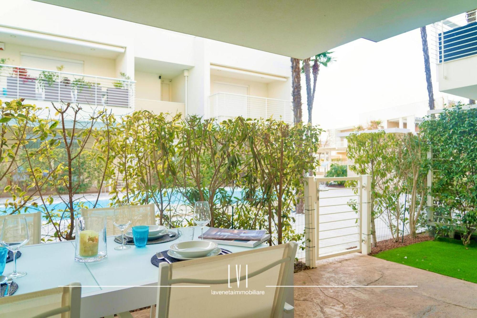Appartamento Wave - Private Garden & Pool Retreat *