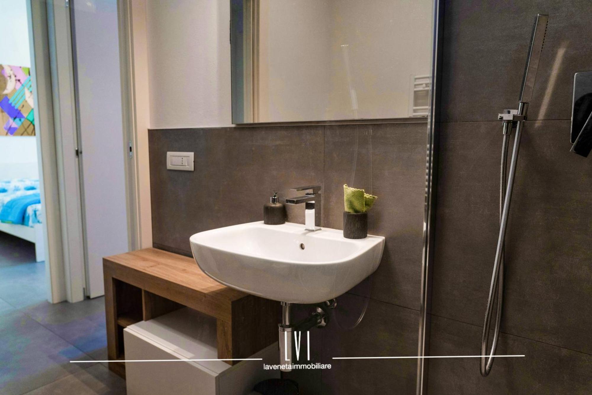 Wave - Private Garden & Pool Retreat Lido di Jesolo